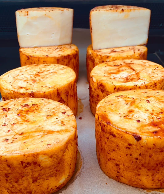 QUESO CHIHUAHUA ENCHILADO (1 kg)